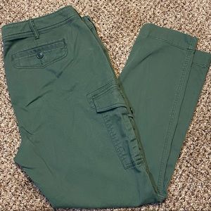 Lands End mid-rise slim leg cargo pants Olive Green size 16